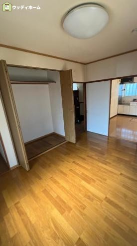 春日部市備後東　中古一戸建ての洋室