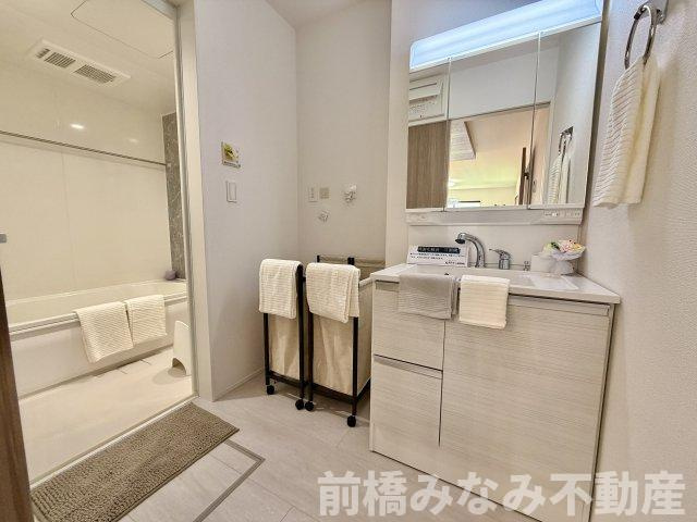 【新築】前橋市関根町　２号棟(全３棟)　グラファーレ　新築建売分譲の独立洗面台