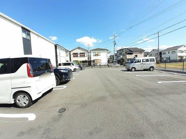 【駐車場】 | カーサ　フォンターナ