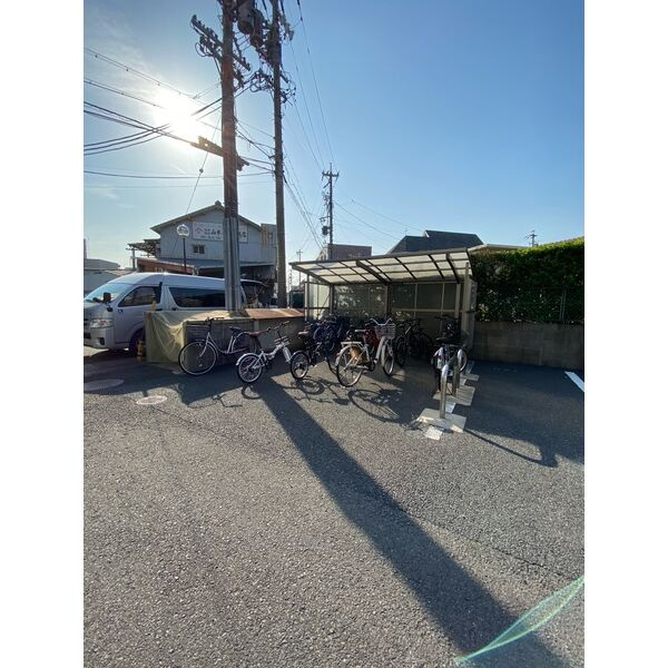 ランドビル本陣　の駐車場