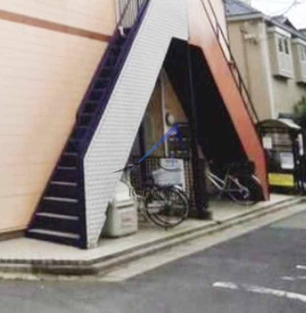メゾン上高田のエントランス|エントランスです。