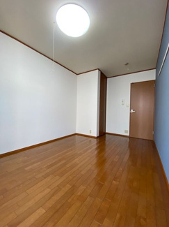 【洋室】 | グレースパピヨン | 別部屋の写真です