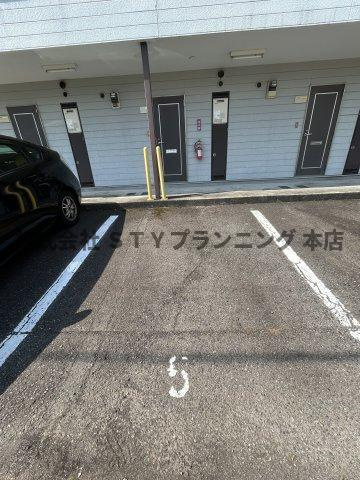 仲介手数料０円！メゾン加藤の駐車場