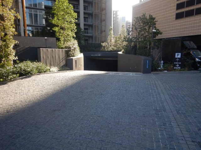 HARUMI FLAG PARK VILLAGE T棟の駐車場