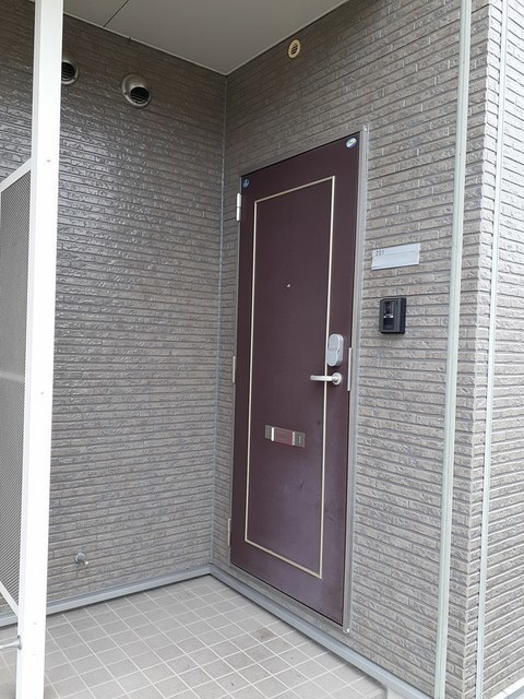 ロイヤルパークＡの玄関