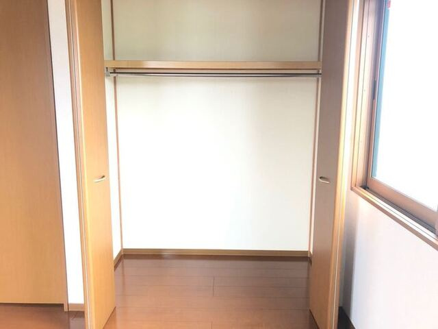 ドミールＳＵＧＵＲＯの収納|クローゼット