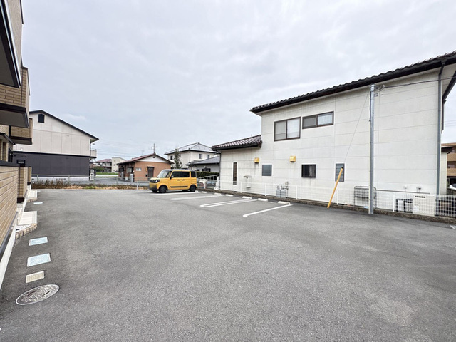 ベリーの駐車場|駐車場
