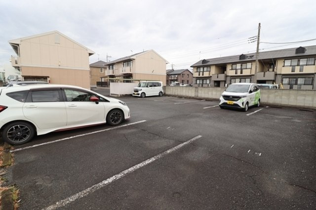 ジュネスなかじま　Ａ/Ｂの駐車場|駐車場
