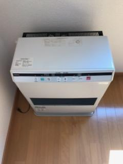 新川西ホームの設備|ストーブ