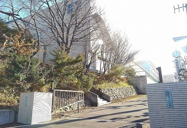 ジェルメブリーゼの周辺|札幌新陽高等学校まで600m