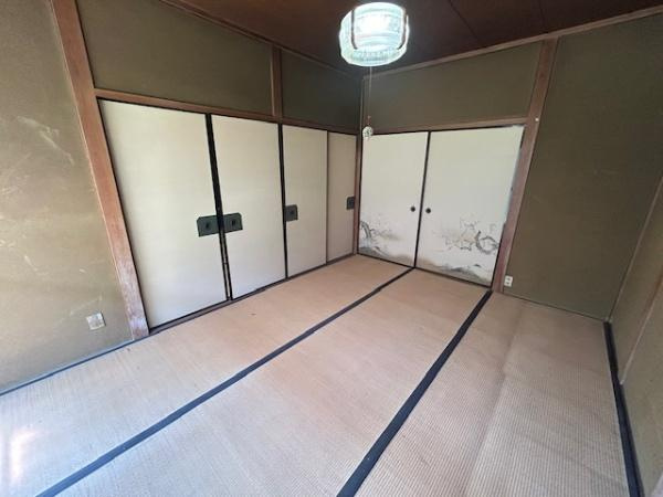 【寝室】