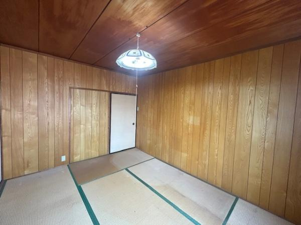 【寝室】