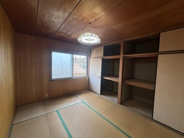 【寝室】