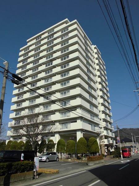 ファミール海南