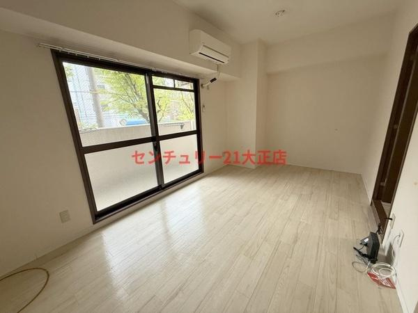 大阪市港区弁天５丁目の賃貸マンションの居間・リビング
