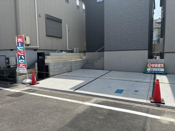 岡崎市緑丘　全2棟・2号棟の駐車場|２台駐車できます！
