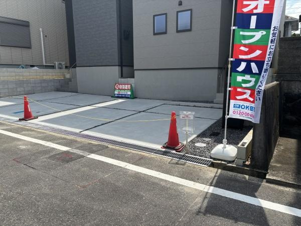 岡崎市緑丘　全2棟・1号棟の駐車場|２台駐車できます！