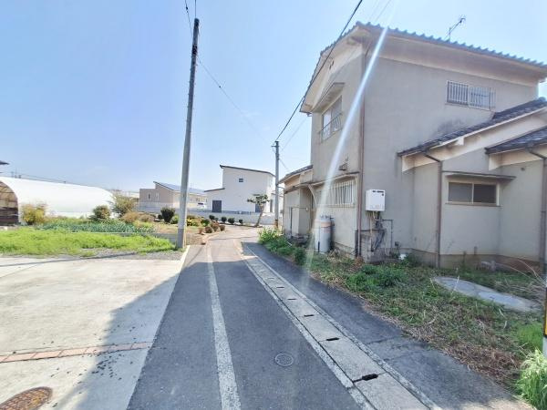 中戸次　土地の前面道路含む現地写真|前面道路含む現地(2026年3月撮影)