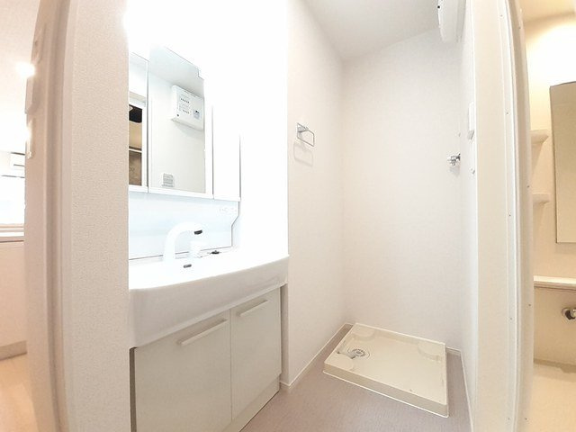 アンピーノⅢの洗面所|コンパクトで使いやすい洗面所