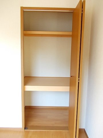 エーデルの収納|大きなものも収納できそうです