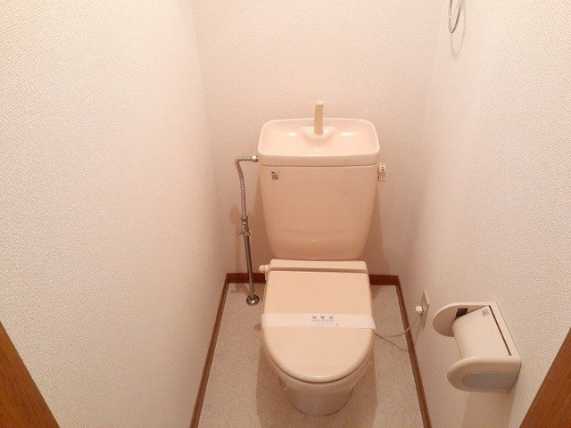 サンセール港Ｂのトイレ|ゆったりとした空間のトイレです
