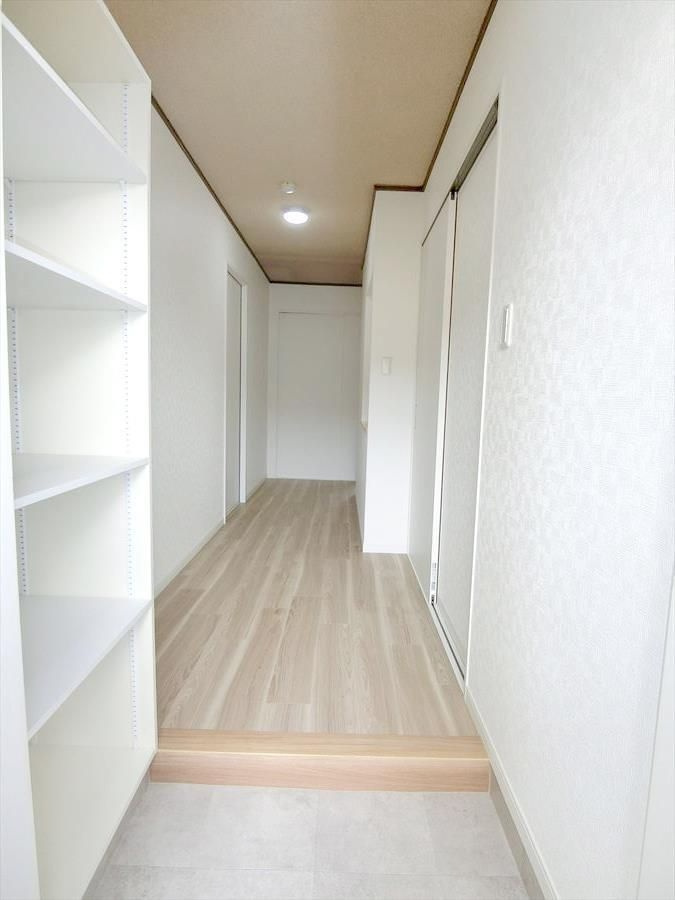 サンヒルズ花畑の玄関