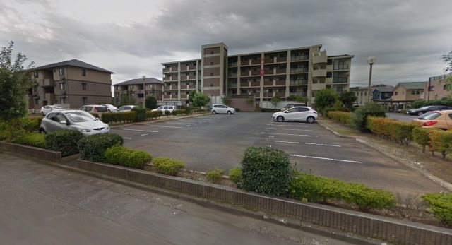 ファインステージ岡弥の駐車場