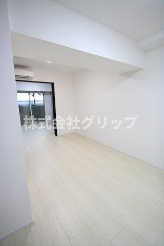 グランメール横浜大口の居間・リビング