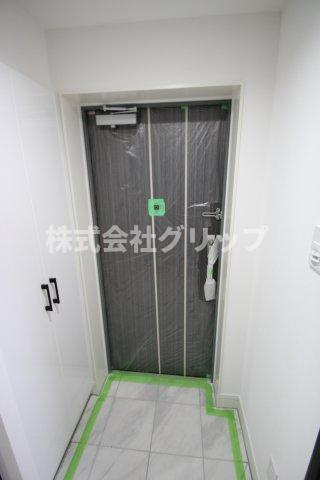 グランメール横浜大口の玄関