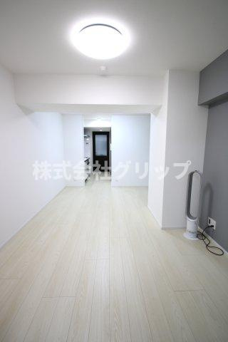 グランメール横浜大口の居間・リビング