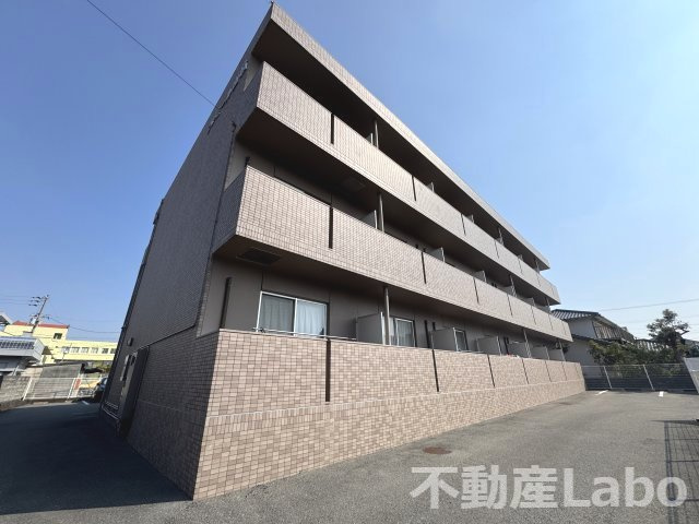 ファミール山城