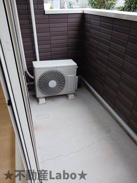 ナイトBのバルコニー
