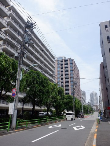 月島リバーハウスB棟の外観