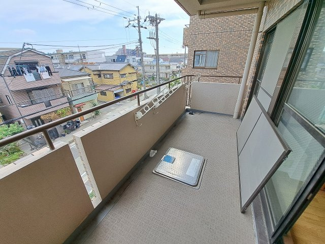 レジェンダリー小松のバルコニー