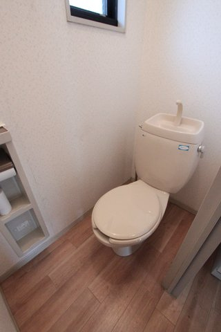 フォーブル白子Bのトイレ