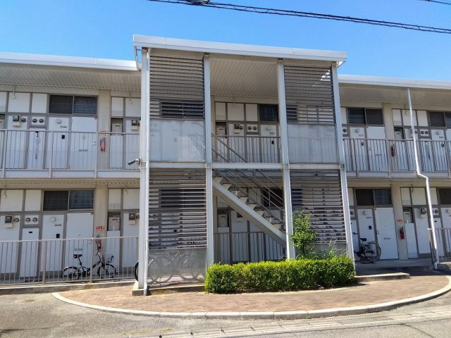 明石市沢野３丁目のアパートの外観