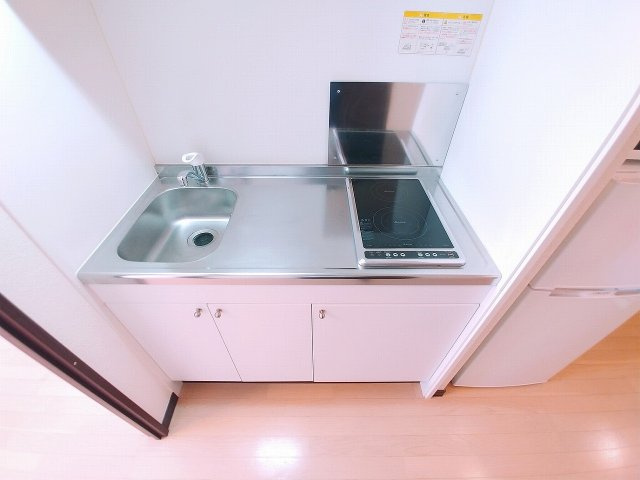 神戸市西区玉津町西河原のアパートのキッチン
