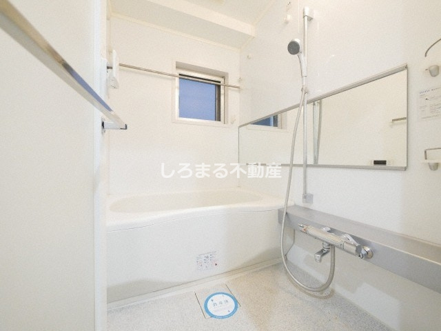 ルクレ堺筋本町レジデンスの浴室