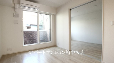 【居間・リビング】 | カミラ