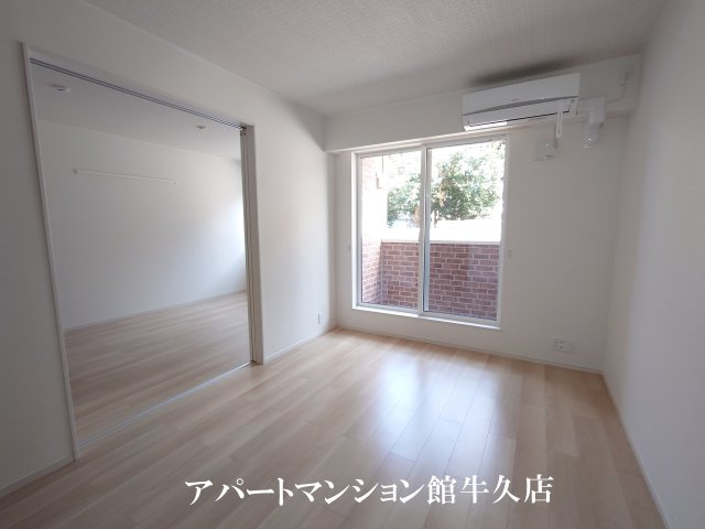 カミラの居間・リビング