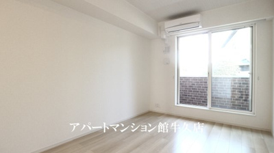【居間・リビング】 | カミラ