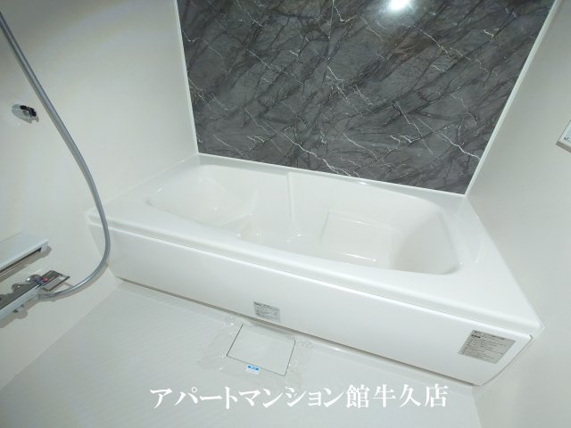 カミラの浴室