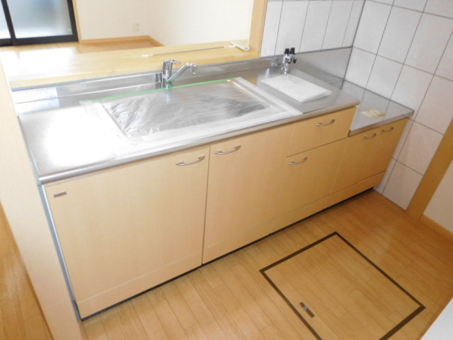 加古川市野口町坂元北３丁目のアパートのキッチン