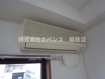 【設備】 | メゾンK＆N | エアコンも1基ついてます。