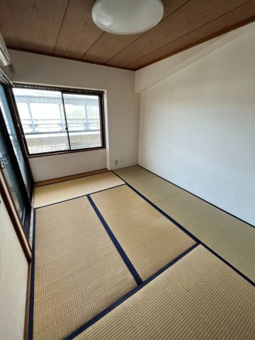 セシーズ府中の寝室