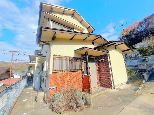 上間戸建ての外観