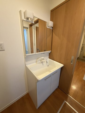 メゾン梨川Ⅲの洗面所