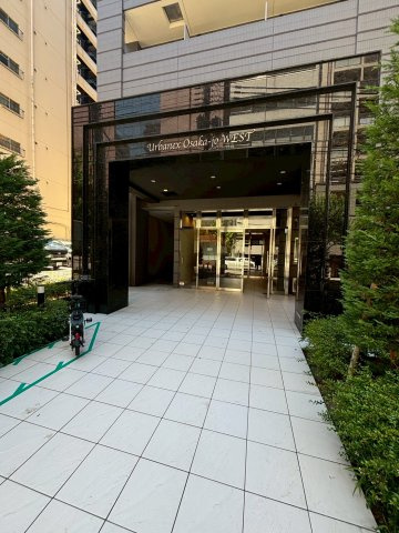 アーバネックス大阪城WESTのエントランス