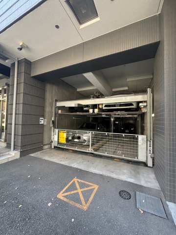 アーバネックス大阪城WESTの駐車場