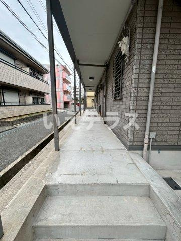 プランドール湊川のロビー